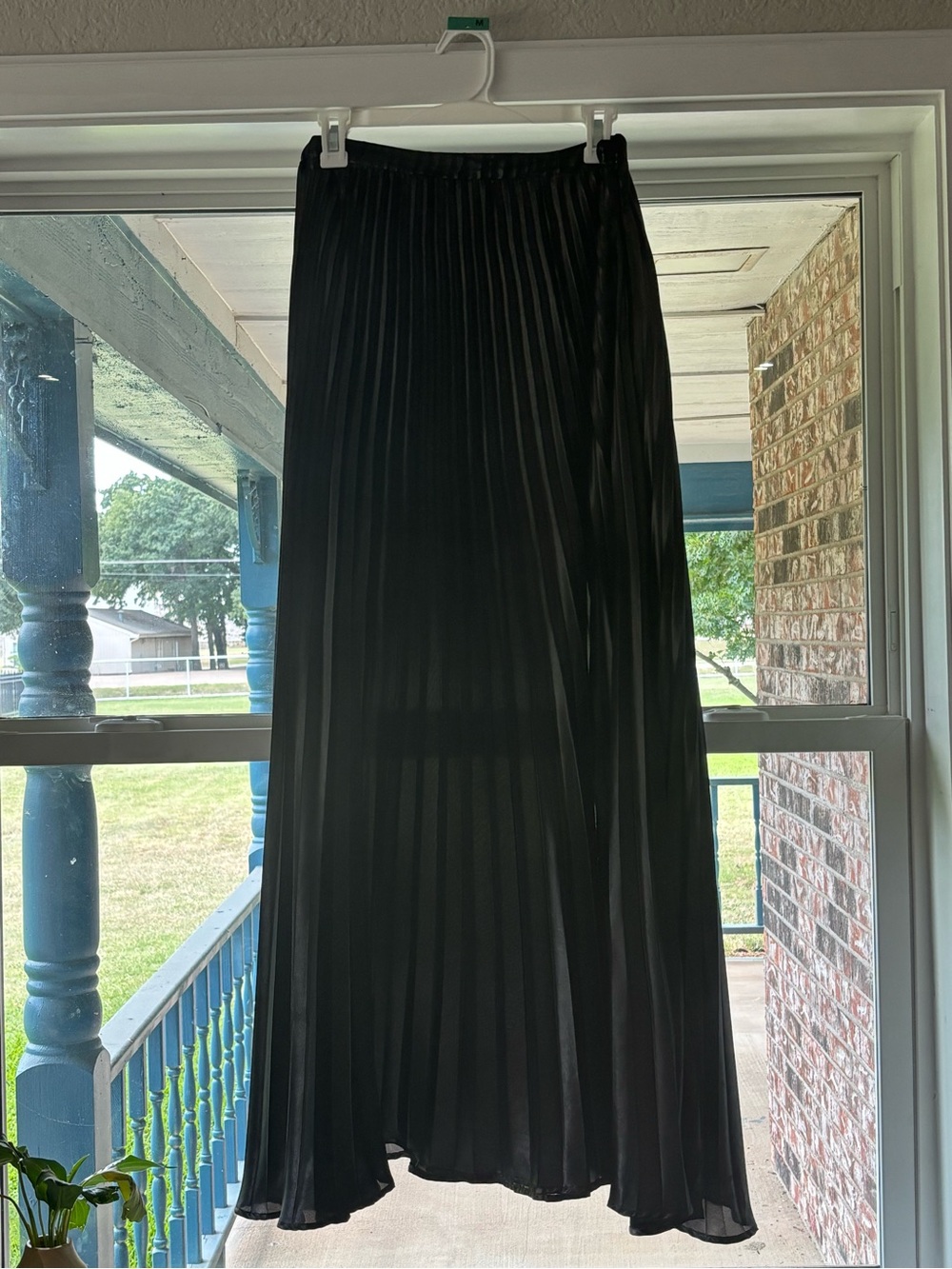 Anthropologie Black Metallic Pleated Maxi Skirt | Side Slit | Medium